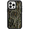 IPhone 15 Pro Max Defender Series XT Case for MagSafe - Realtree OG.